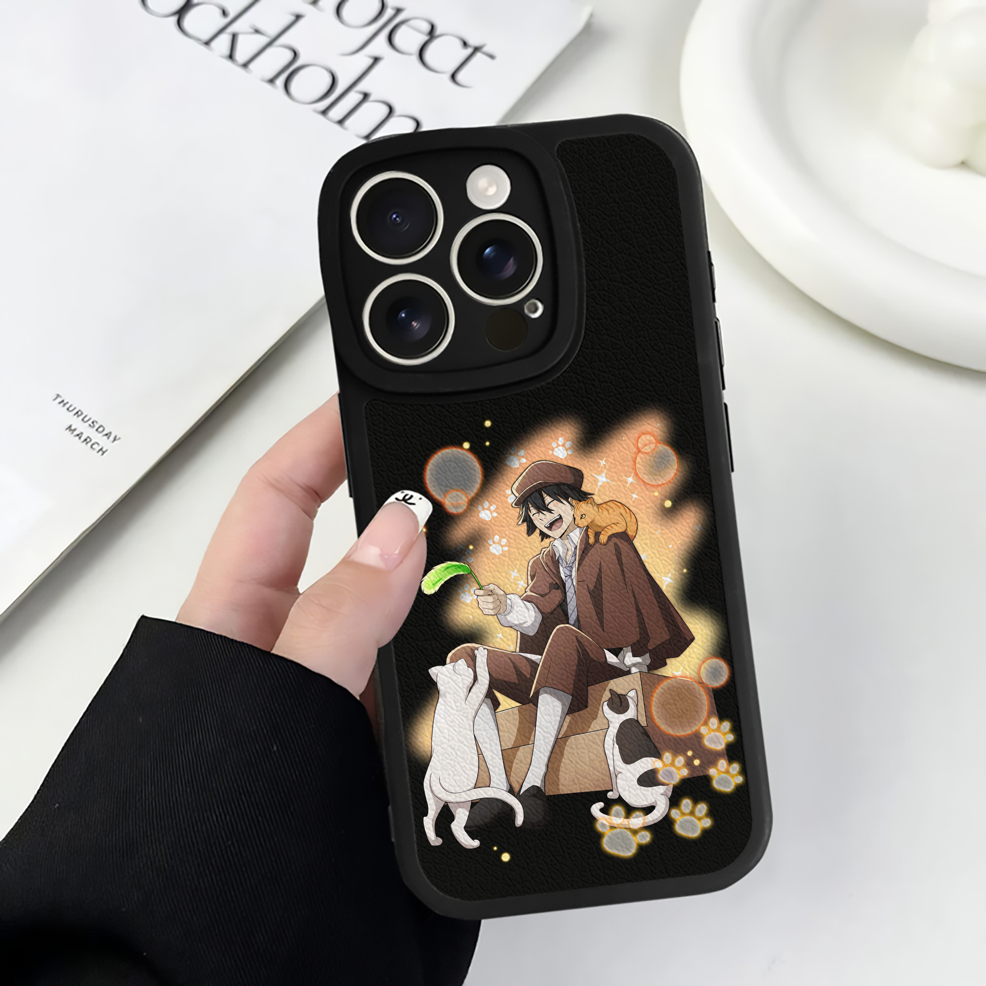 （画像用） 文豪ストレイドッグス Bungo Stray Dogs 【iPhone 16シリーズ対応】シリコンスマホケース（レザー調） 材質：シリコン